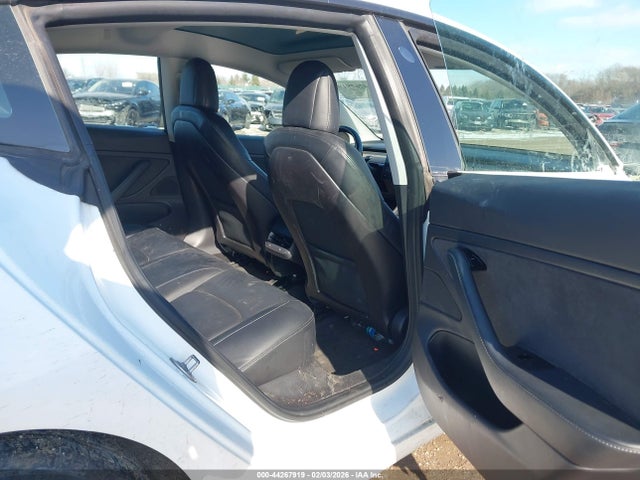 Продажа на аукционе авто 2019 Tesla Model 3 Long Range/mid Range/standard Range/standard Range Plus, vin: 5YJ3E1EA7KF314108, номер лота: 44267919