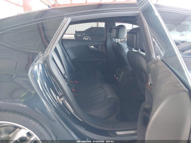 2016 AUDI A7 WAU2GAFC8GN021796 Photo 7