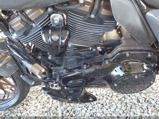 2022 HARLEY-DAVIDSON FLHXST 1HD1ABL17NB657535 Photo 8