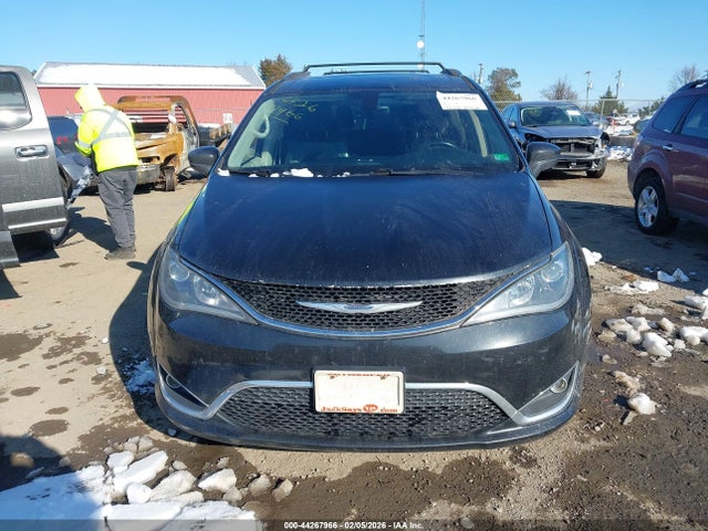 Aukcja sprzedaży 2017 Chrysler Pacifica Touring-l Plus, vin: 2C4RC1EG9HR560174, numer aukcji: 44267966