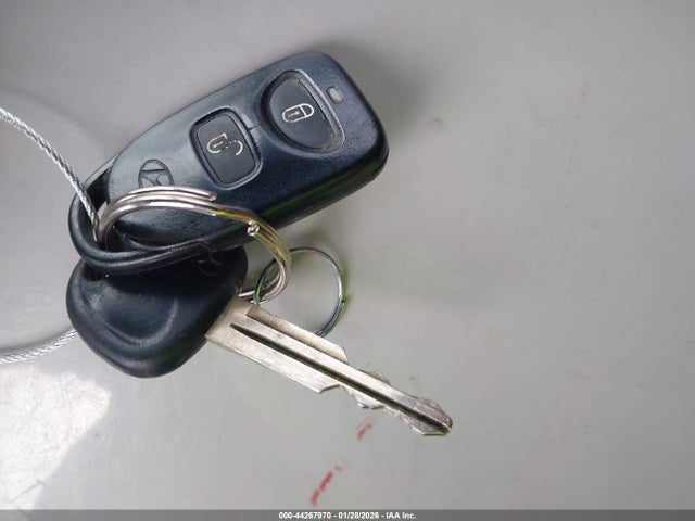 2005 HYUNDAI TUCSON KM8JN12D65U222596 Photo 10