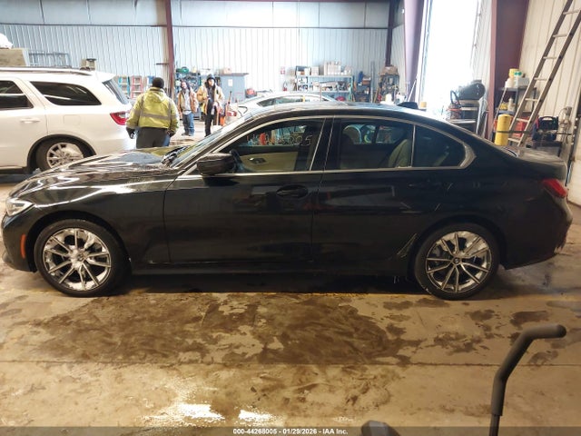 Продаж на аукціоні авто 2020 Bmw 330i Xdrive, vin: 3MW5R7J02L8B28394, номер лоту: 44268005