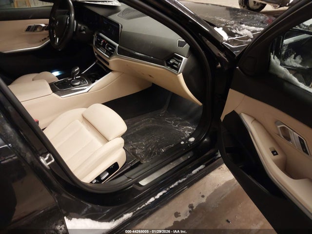 Продаж на аукціоні авто 2020 Bmw 330i Xdrive, vin: 3MW5R7J02L8B28394, номер лоту: 44268005