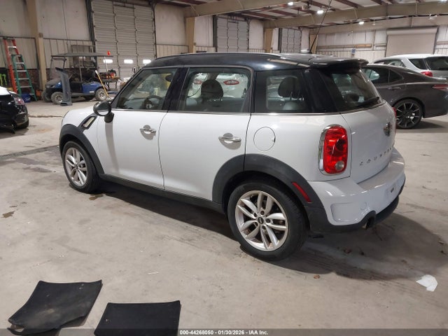 2013 MINI COUNTRYMAN WMWZC3C5XDWP24558 Photo 2