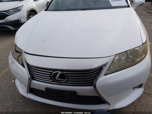 2013 Lexus Es 300h მანქანა იყიდება აუქციონზე, vin: JTHBW1GG6D2006121, აუქციონის ნომერი: 44268067