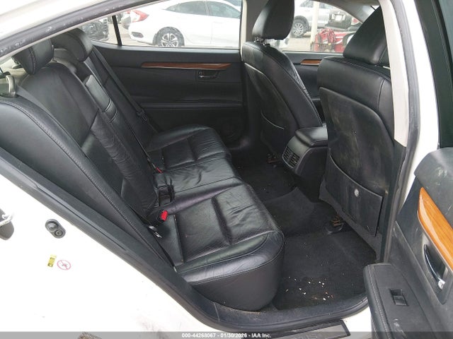 2013 Lexus Es 300h მანქანა იყიდება აუქციონზე, vin: JTHBW1GG6D2006121, აუქციონის ნომერი: 44268067