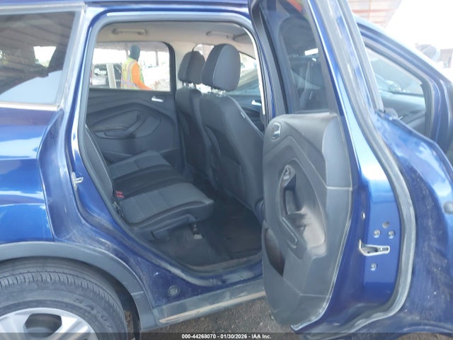 1FMCU0GXXEUA63199 Ford ESCAPE SE