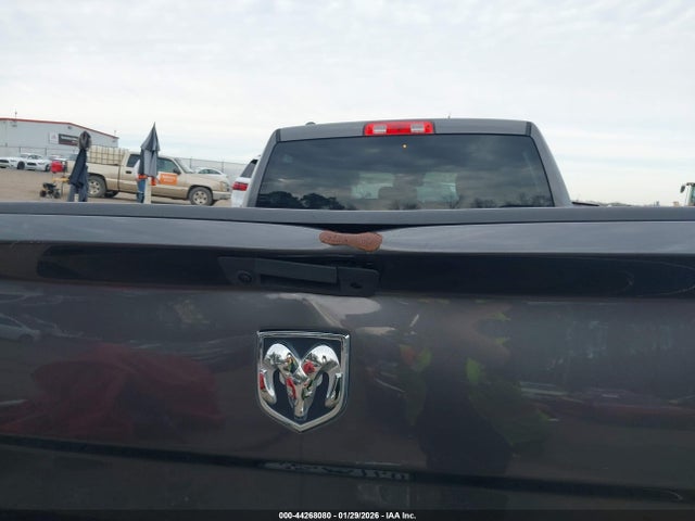 2018 Ram 1500 Tradesman  4x2 6'4 Box მანქანა იყიდება აუქციონზე, vin: 1C6RR6FG1JS210964, აუქციონის ნომერი: 44268080
