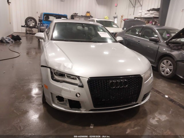 2013 Audi A7 3.0t Premium მანქანა იყიდება აუქციონზე, vin: WAUYGAFC1DN089010, აუქციონის ნომერი: 44268090