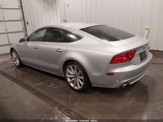 2013 AUDI A7 WAUYGAFC1DN089010 Photo 2