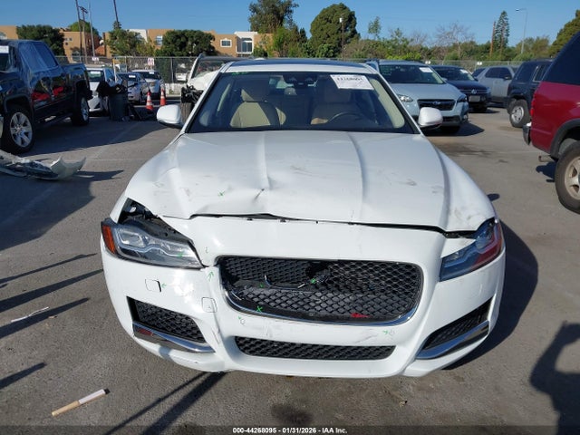 SAJBE4FX4JCY57123 Jaguar Xf 25t Prestige