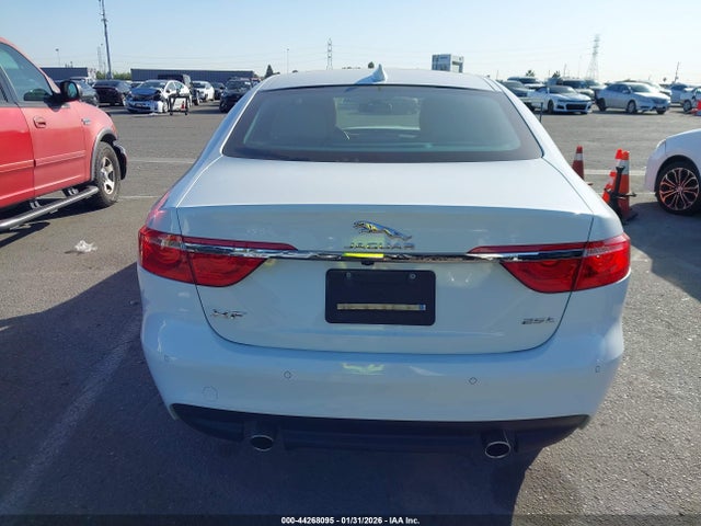 SAJBE4FX4JCY57123 Jaguar Xf 25t Prestige
