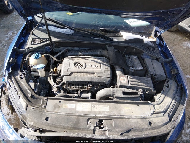 Продажа на аукционе авто 2017 Volkswagen Passat 1.8t R-line, vin: 1VWDT7A3XHC011749, номер лота: 44268103