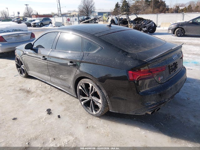2021 AUDI S5 SPORTBACK WAUB4CF56MA018551 Photo 2