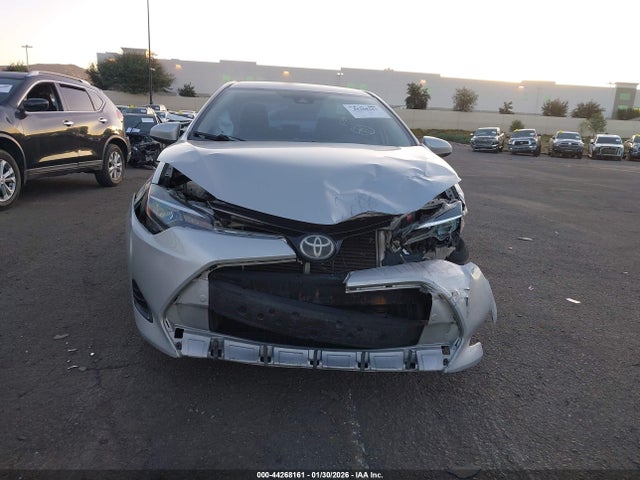 Toyota COROLLA LE 2018 5YFBURHE8JP852685 Image 12
