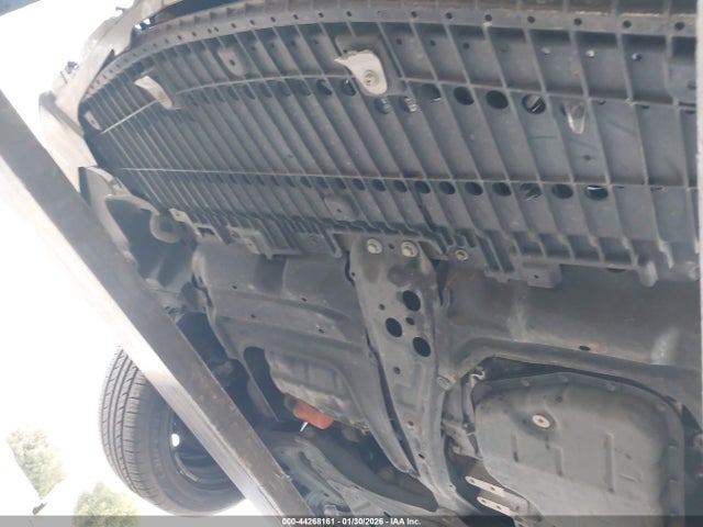 Toyota COROLLA LE 2018 5YFBURHE8JP852685 Image 19