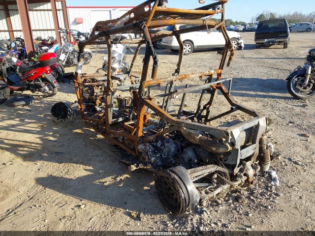 2023 CAN-AM COMMANDER MAX 3JBACAX46PK000178 Photo 2