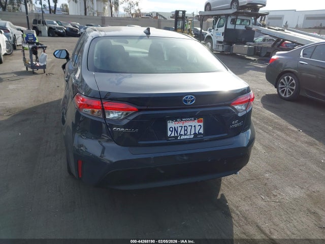44268190 :رقم المزاد ، JTDBCMFE7R3064915 vin ، 2024 Toyota Corolla Hybrid Le مزاد بيع