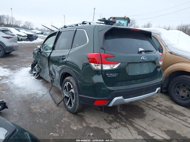 2022 SUBARU FORESTER JF2SKARC3NH486111 Photo 2