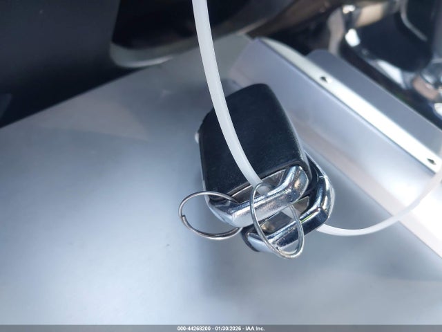 KNDERCAA4R7557566 KIA SELTOS EX