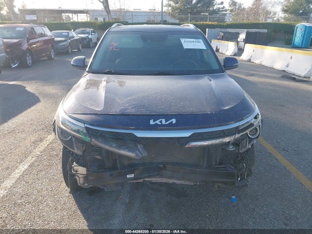 KNDERCAA4R7557566 KIA SELTOS EX