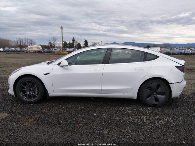 Aukcja sprzedaży 2018 Tesla Model 3 Long Range/mid Range, vin: 5YJ3E1EA3JF076174, numer aukcji: 44268222