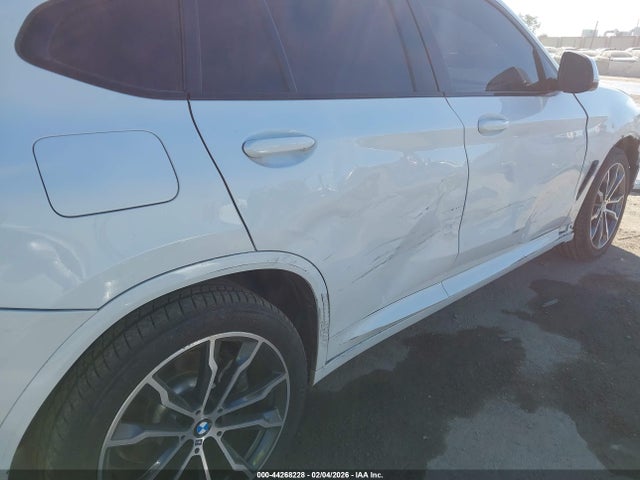 5UXUJ3C58KLG57364 BMW X4 Xdrive30i
