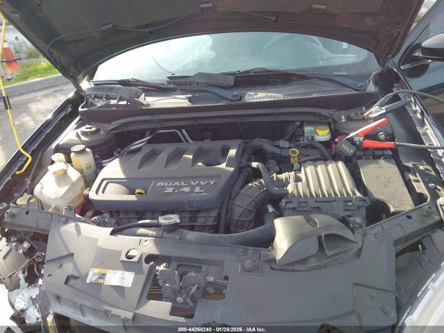 Chrysler 200 LX 2014 1C3CCBAB3EN212258 Image 10