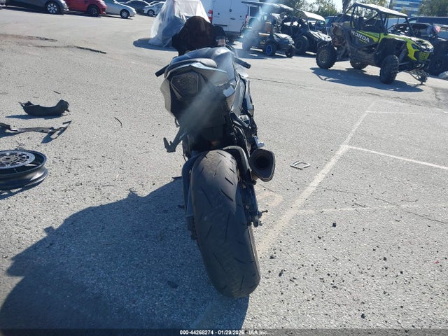 Aukcja sprzedaży 2017 Suzuki Gsx-r1000 R, vin: JS1DM11M2H2100012, numer aukcji: 44268274
