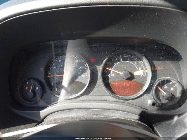 1C4NJPBB3GD700639 Jeep Patriot 75th Anniversary