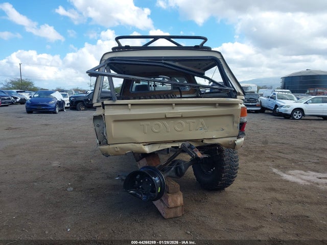 1981 Toyota Pickup Rn48 მანქანა იყიდება აუქციონზე, vin: JT4RN48D3B0013898, აუქციონის ნომერი: 44268289