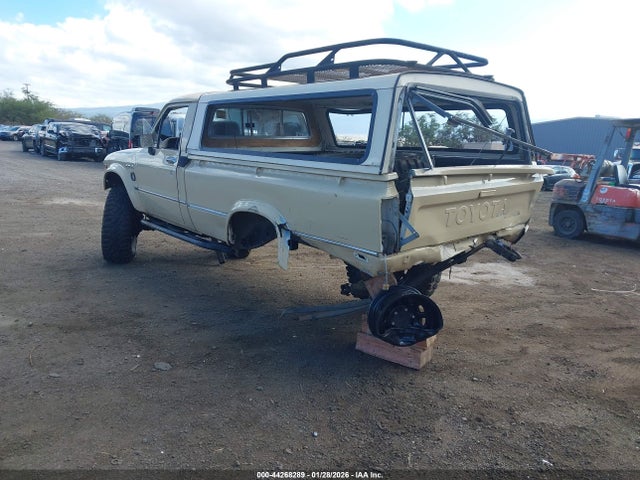 1981 Toyota Pickup Rn48 მანქანა იყიდება აუქციონზე, vin: JT4RN48D3B0013898, აუქციონის ნომერი: 44268289