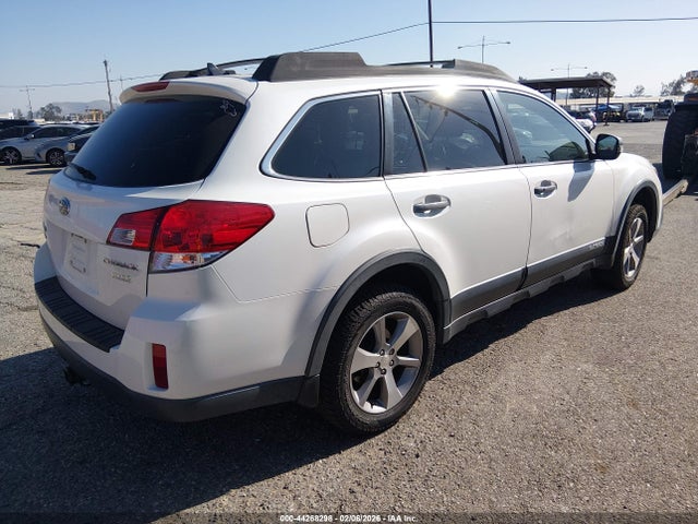 Subaru Outback 2.5i Limited 2014 4S4BRBPC3E3255835 Image 4