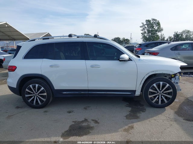 W1N4M4GB1LW025228 Mercedes-Benz GLB 250