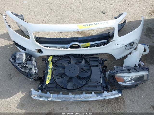 W1N4M4GB1LW025228 Mercedes-Benz GLB 250