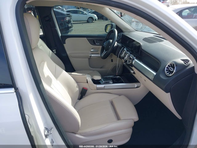 W1N4M4GB1LW025228 Mercedes-Benz GLB 250