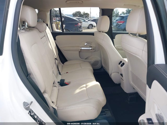 W1N4M4GB1LW025228 Mercedes-Benz GLB 250