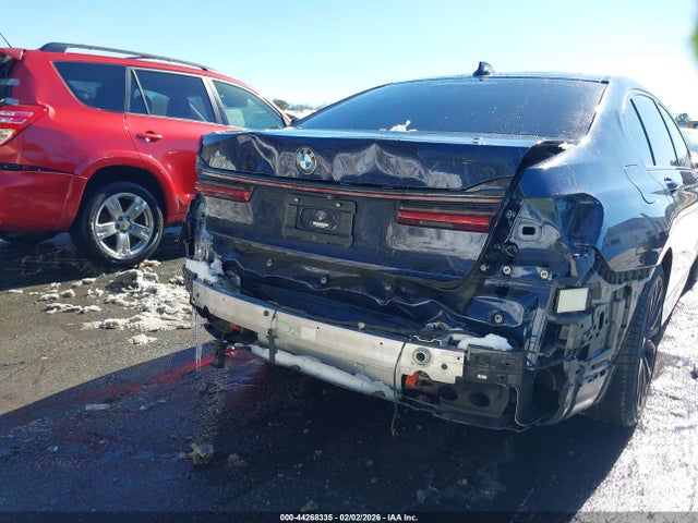 2022 BMW 750 WBA7U2C03NCJ22106 Photo 5