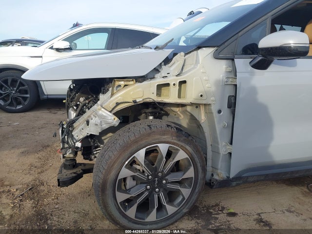 KNDNC5H36R6355659 KIA Carnival Mpv Ex