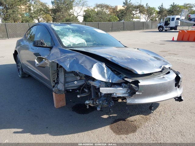 2025 Tesla Model 3 Long Range Rear-wheel Drive/standard Rear-wheel Drive მანქანა იყიდება აუქციონზე, vin: 5YJ3E1EA2SF026433, აუქციონის ნომერი: 44268350