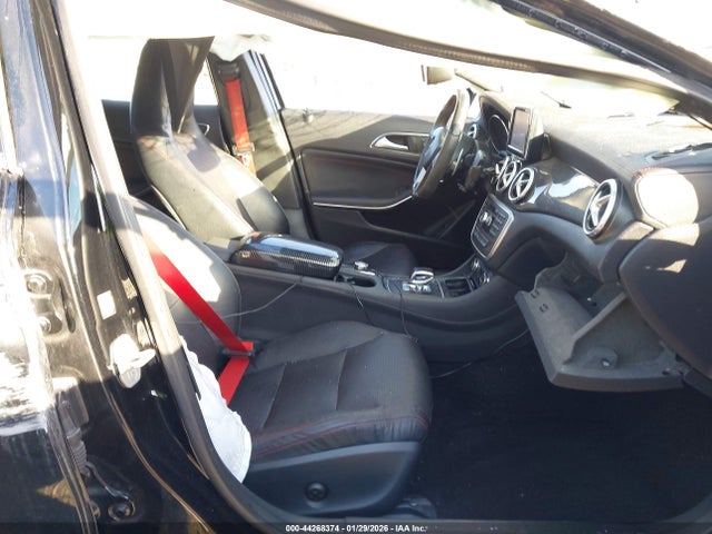 2015 MERCEDES-BENZ GLA 45 AMG WDDTG5CB5FJ056379 Photo 4
