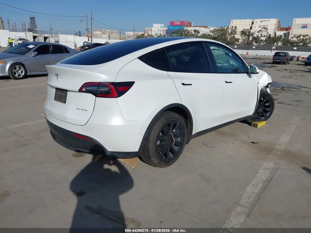2021 TESLA MODEL Y 5YJYGDEE5MF214063 Photo 3