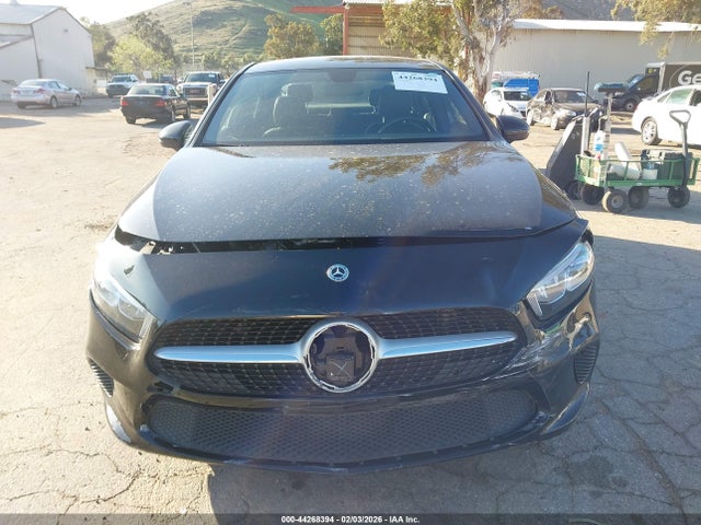 W1K3G4FB1MJ294376 Mercedes-Benz A 220 4matic