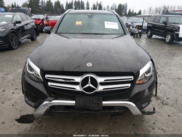 WDC0G4KB7KF638709 Mercedes-Benz Glc 300 4matic