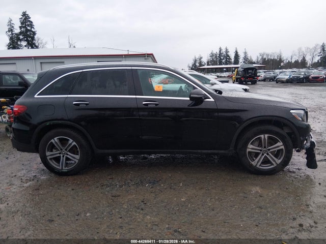 WDC0G4KB7KF638709 Mercedes-Benz Glc 300 4matic