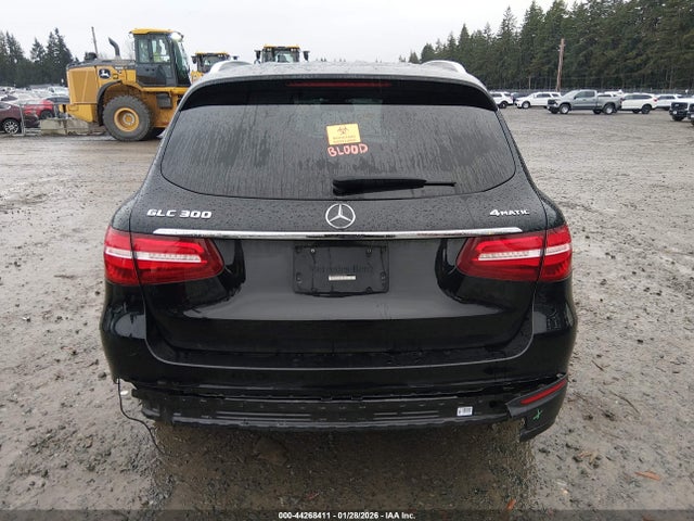 WDC0G4KB7KF638709 Mercedes-Benz Glc 300 4matic