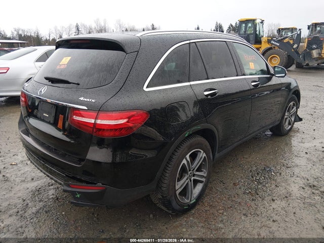 WDC0G4KB7KF638709 Mercedes-Benz Glc 300 4matic