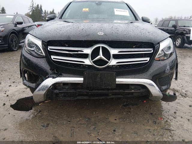 WDC0G4KB7KF638709 Mercedes-Benz Glc 300 4matic