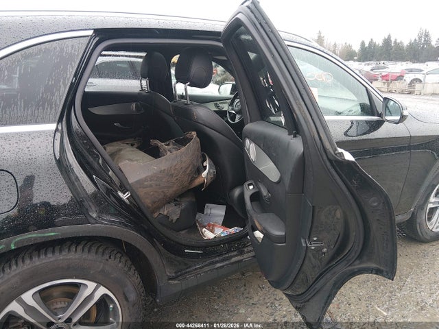 WDC0G4KB7KF638709 Mercedes-Benz Glc 300 4matic
