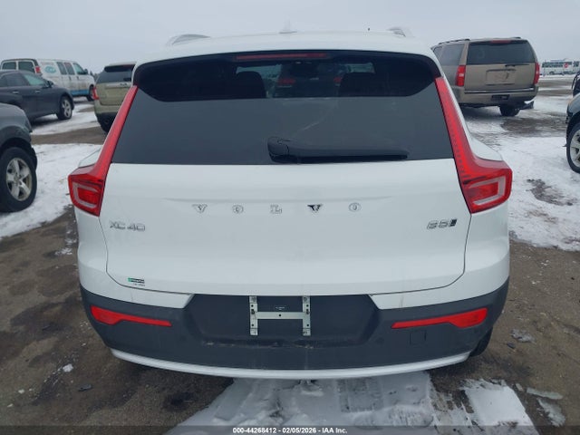 2024 Volvo Xc40 B5 Core Bright Theme/b5 Core Dark Theme მანქანა იყიდება აუქციონზე, vin: YV4L12UK8R2342442, აუქციონის ნომერი: 44268412